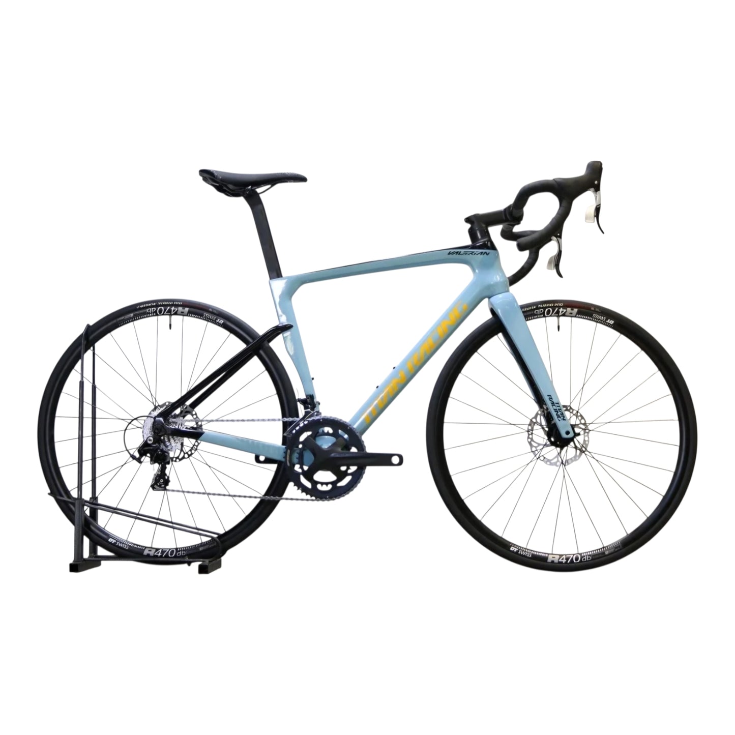 Titan Valerian Carbon Expert 2025